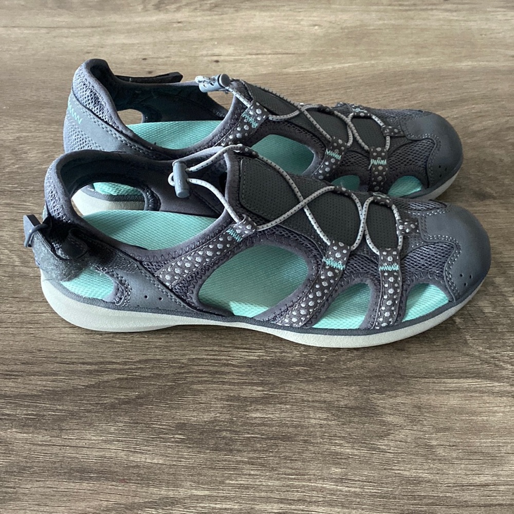 Dr. Scholls mesh sandals size 7.5